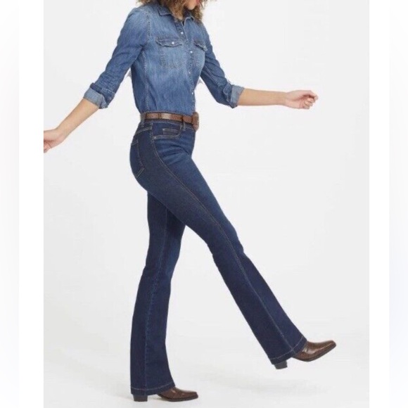 SPANX FLARE JEANS IN MIDNIGHT SHADE - Picture 2 of 9